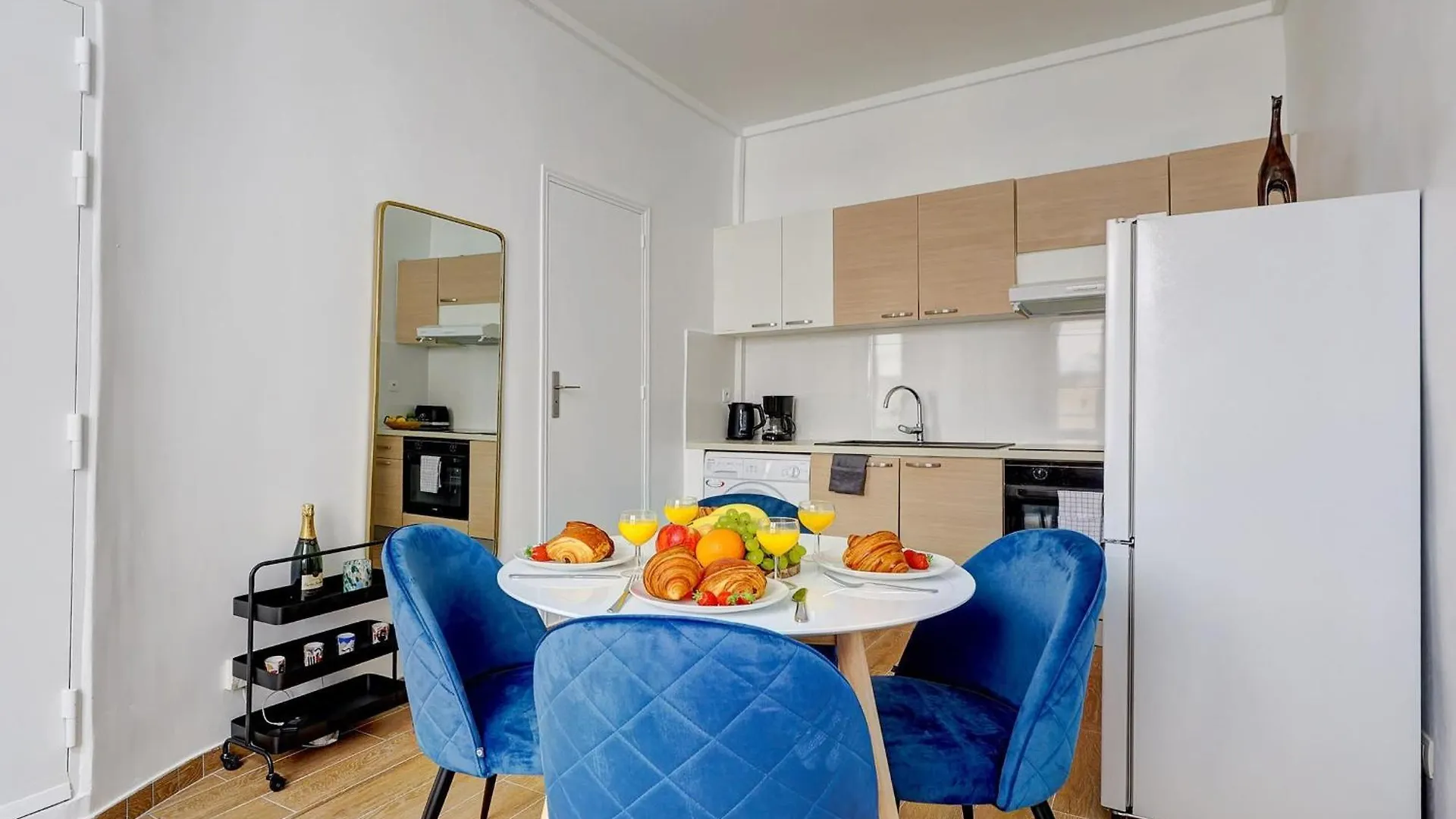Le Marais & Montorgueil - 2Br - Cityapartmentstay Paris France